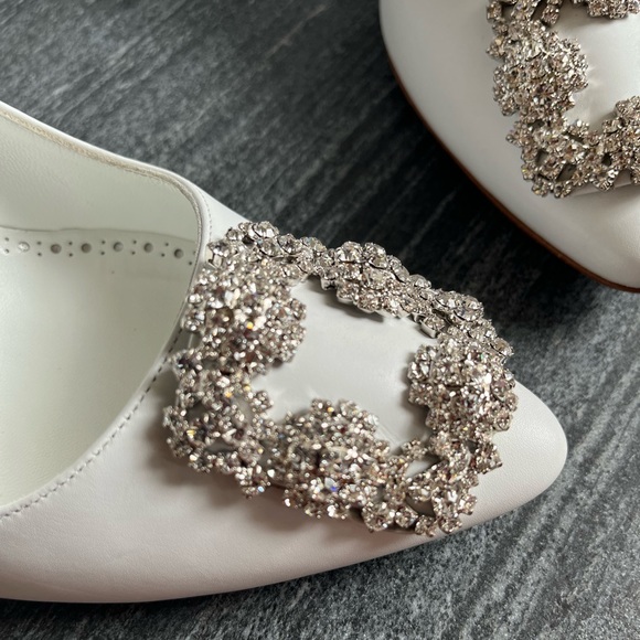 MANOLO BLAHNIK Hangisi Crystal Buckle Pump Leather, NEW - Picture 5 of 14